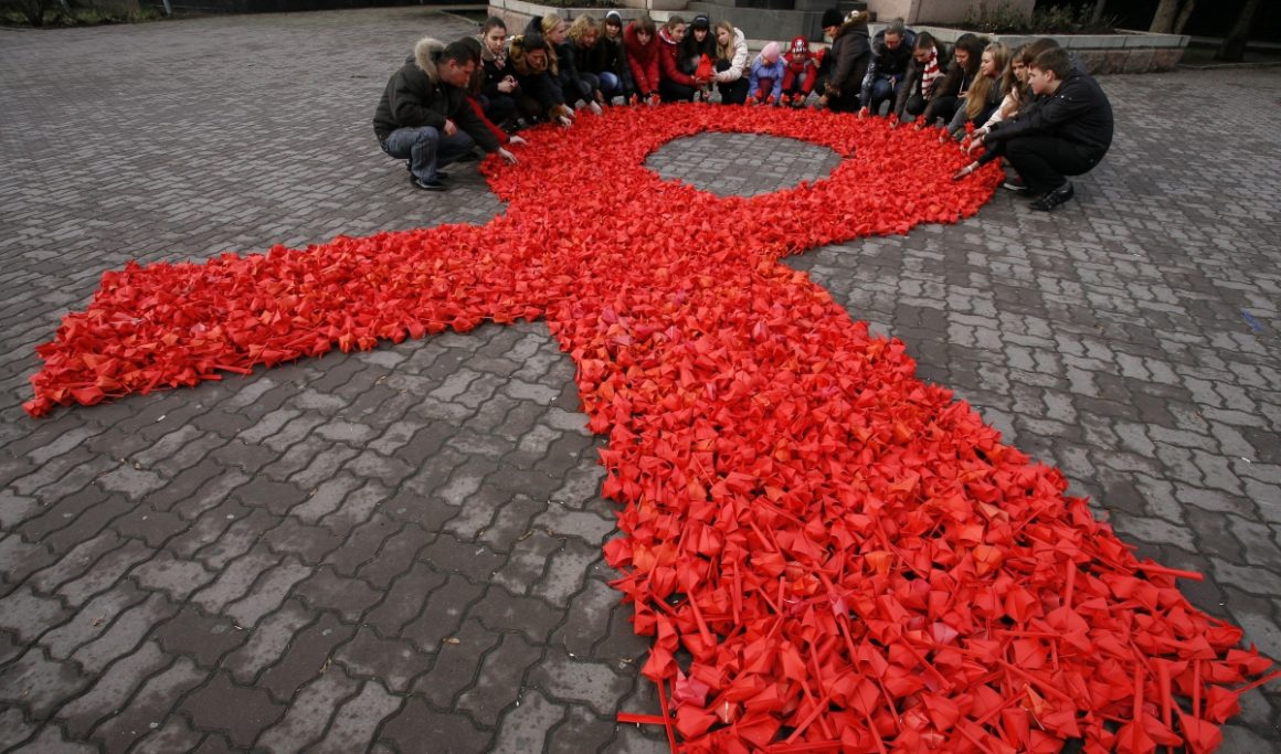 Podniesienie kompetencji osób podejmujących działania w zakresie przeciwdziałania  HIV/AIDS